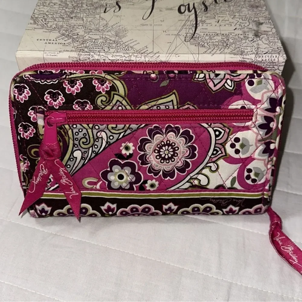 Vera Bradley RFID Very Berry Fuchsia Pink Brown Zip Turn-lock Large Wallet